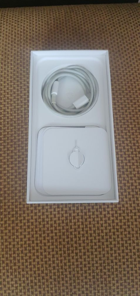 Телефон IPhone 12 Pro