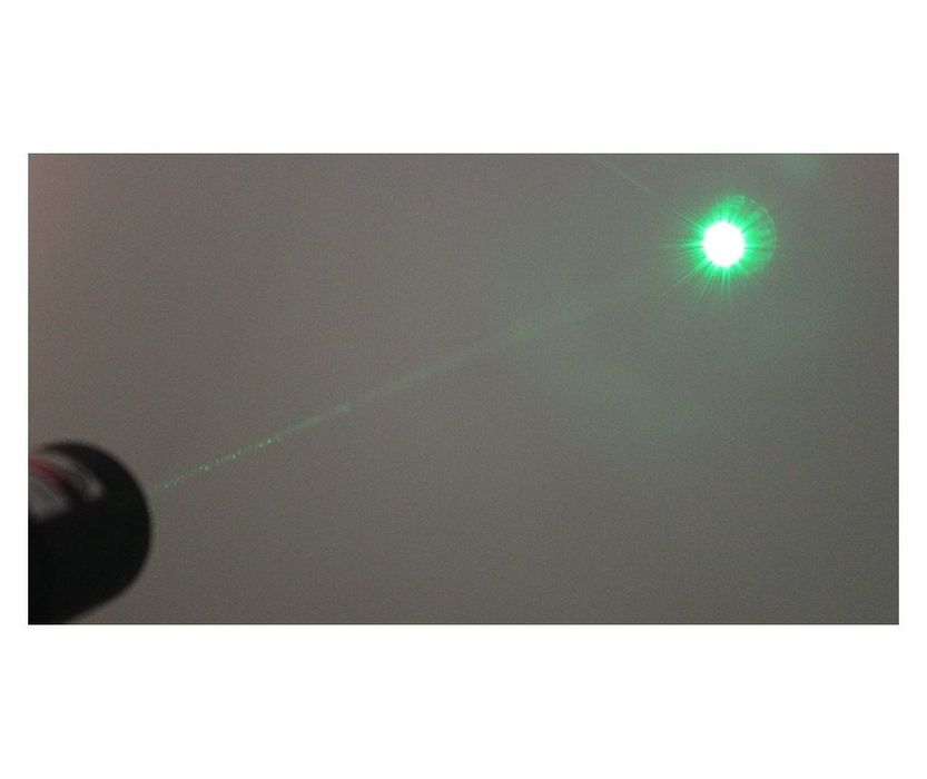 Laser pointer verde 10000 mw  nou