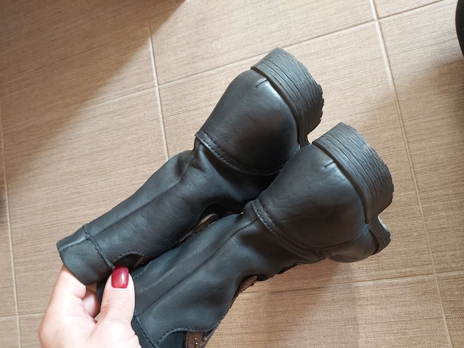 Ghete piele CafeNoir