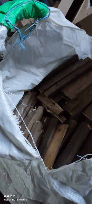 Дрова напиленные.