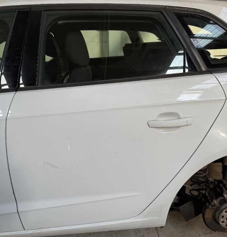 Usa stanga fata/spate audi a3 8v hatchback 2014