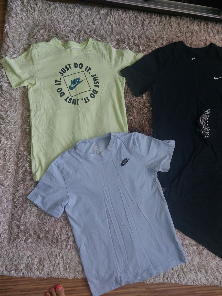 Тениски nike 147/158см
