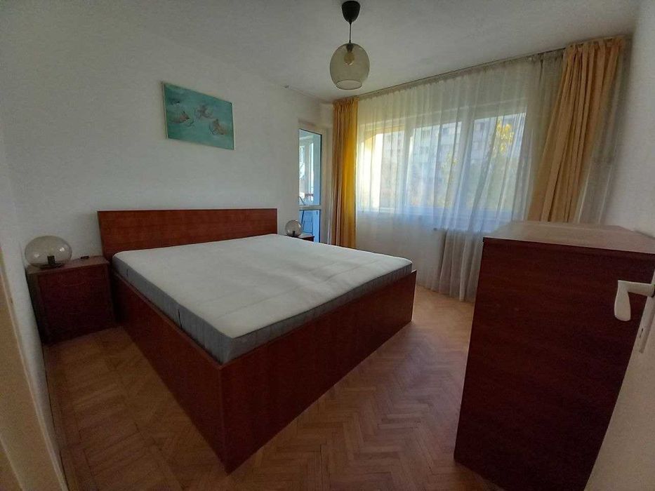 Apartament 3 camere, luminos, Dristor-metrou (1 minut)
