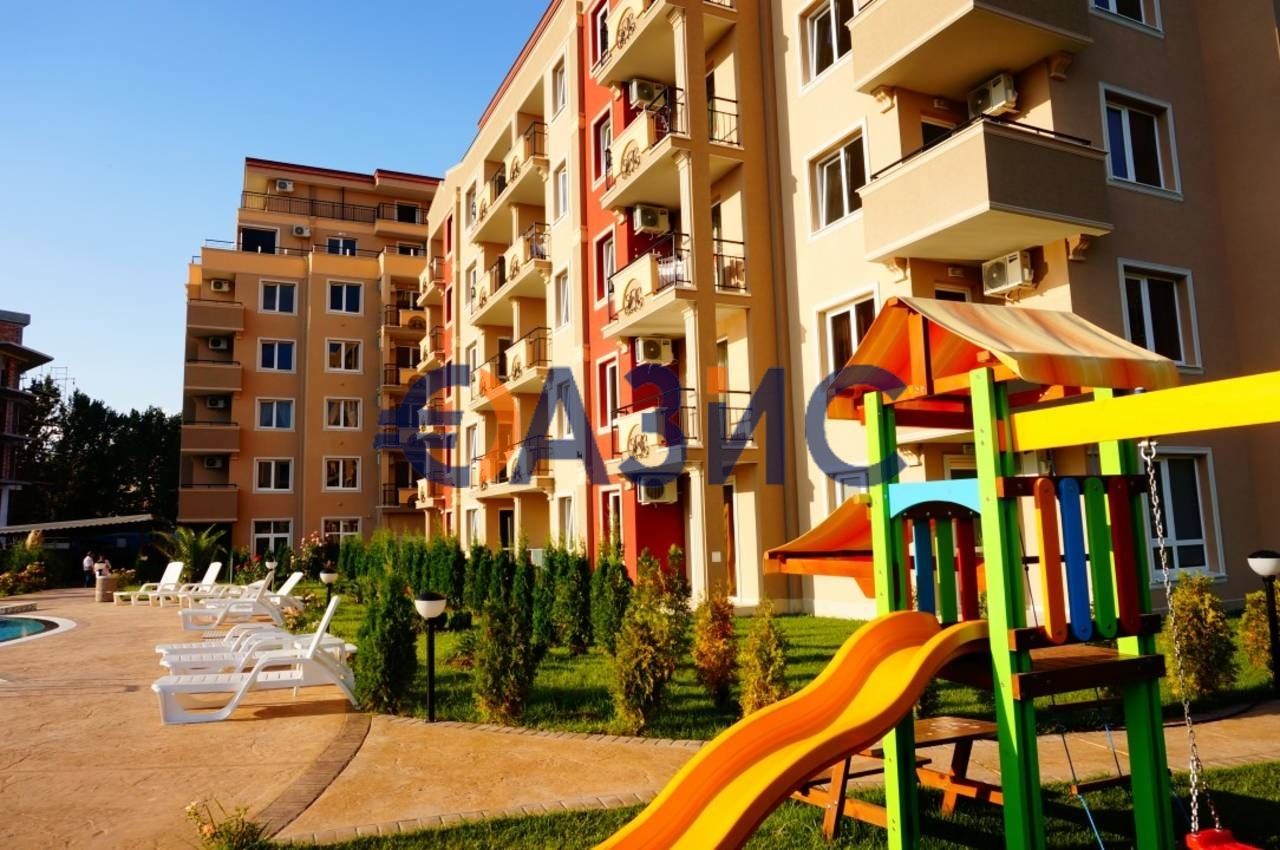 Двустаен апартамент в комплекс VIP Zone, 63 кв.м., Слънчев бряг,