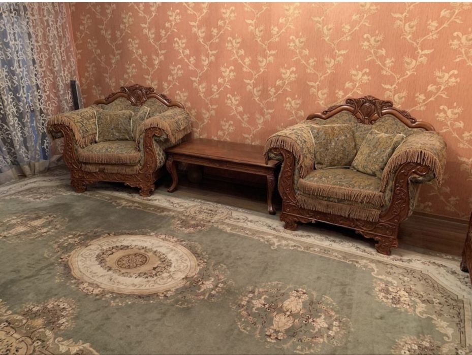 Кресла и столик бу