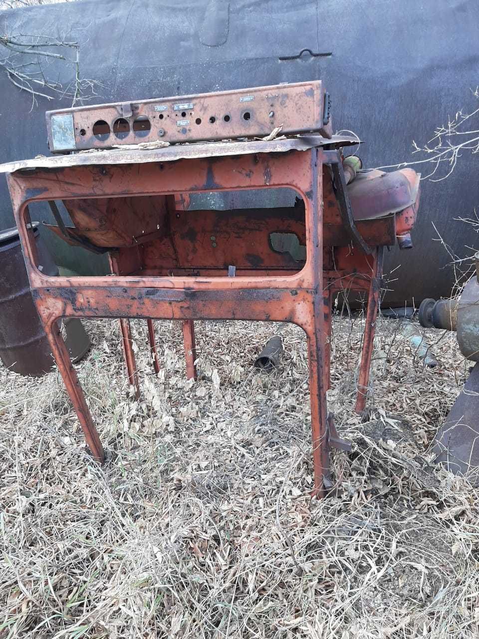 Продам трактор Т-16 в разборе и навесное оборудование