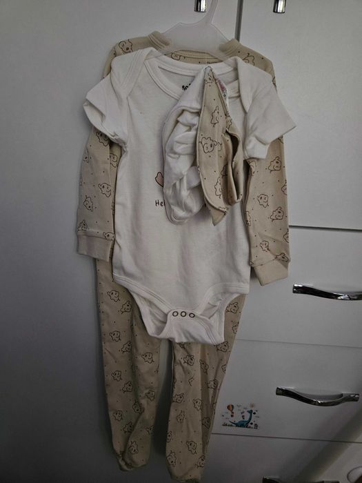 Set 4 piese nou, marimea 80