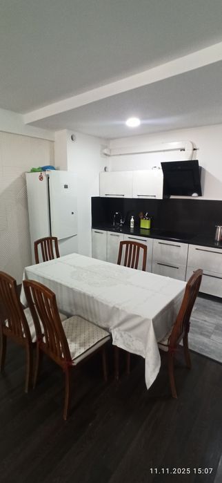 Сдам з-х комнатную квартиру посуточно в ЖК Каусар