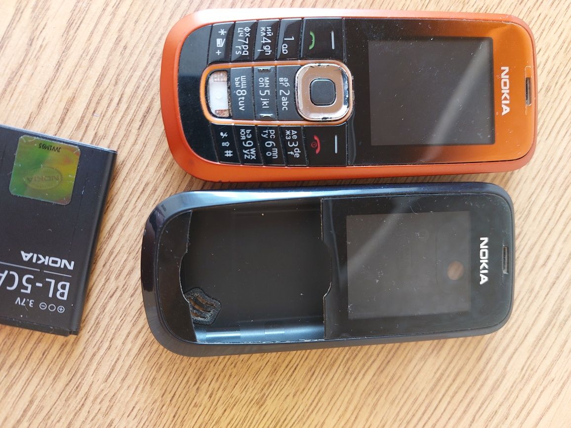 Мобилни телефони Nokia, Motorola