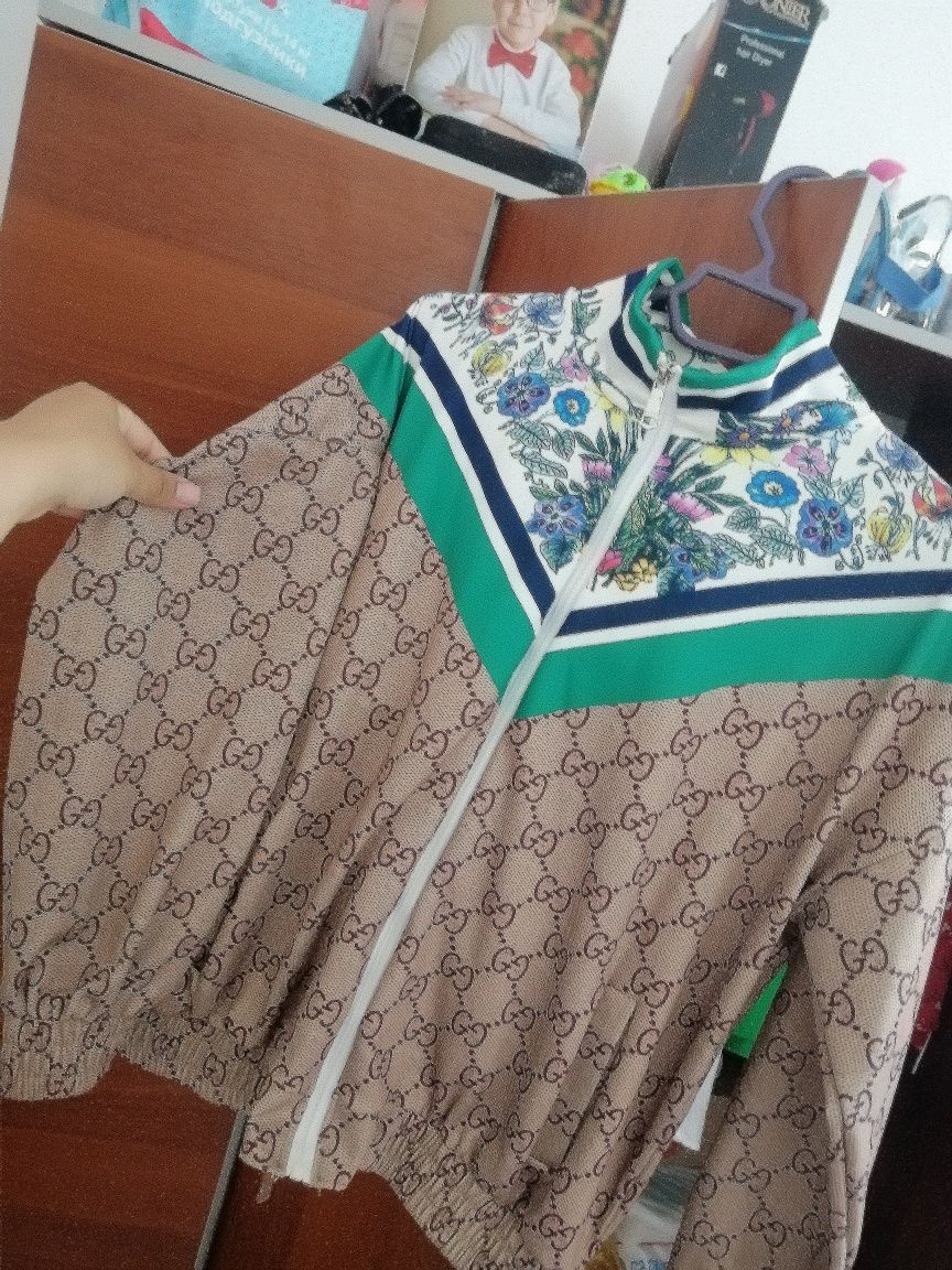 Продам спортивку Gucci