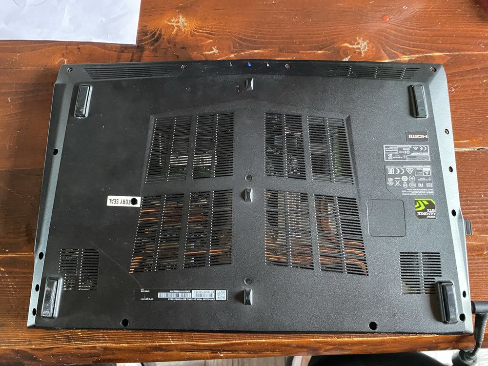 Laptop Gaming MSI GL62M 7RDX