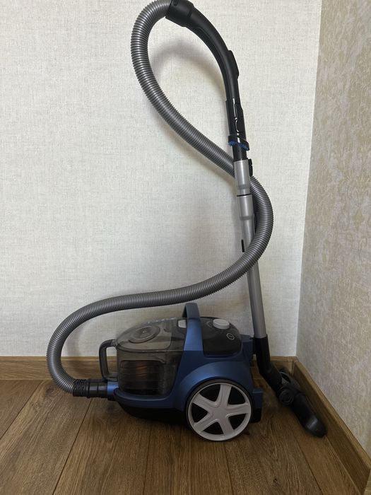 Продам новый пылесос Philips, 65 тыс.