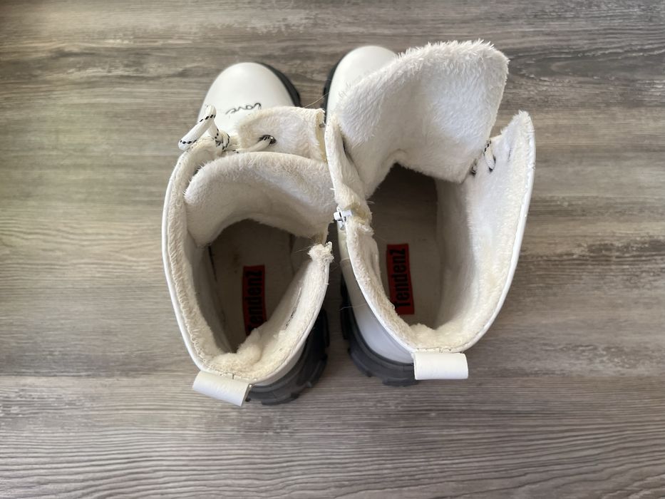 Бели ботуши “tendenz”