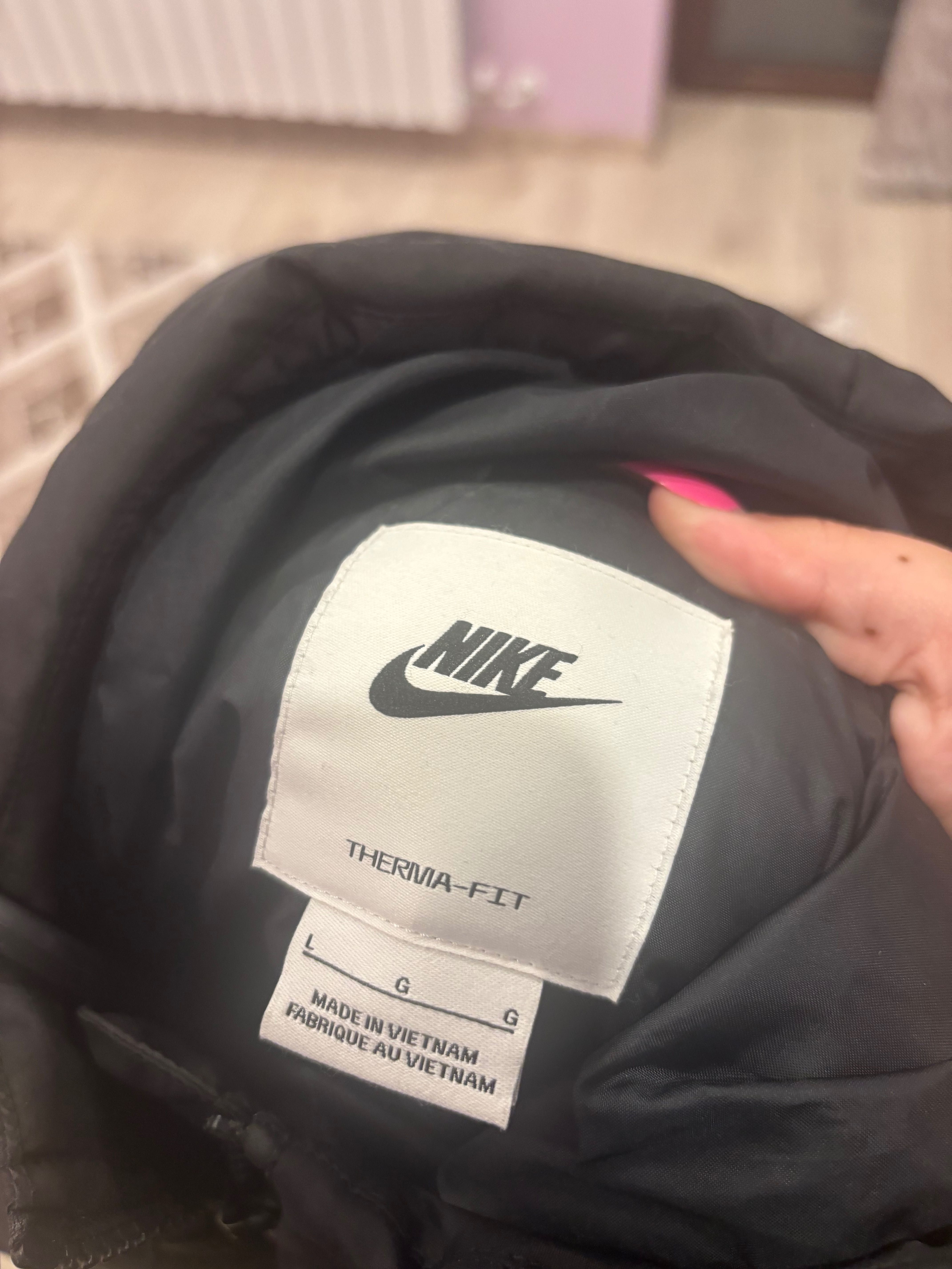 Зимно яке на Nike