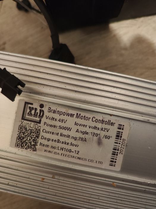 Vând baterie de trotineta kit