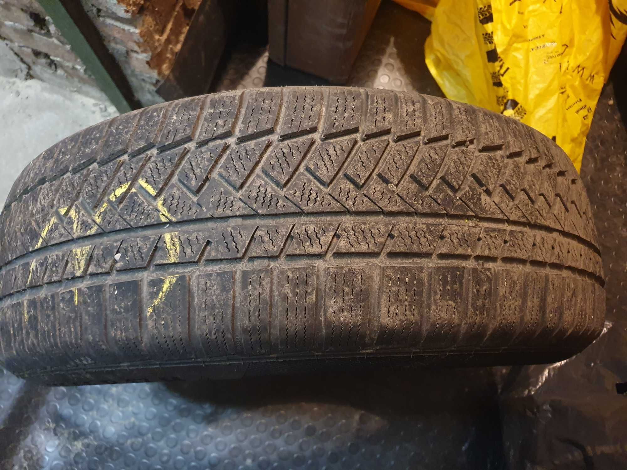 Зимни гуми Continental 225/65R17 102H SUV