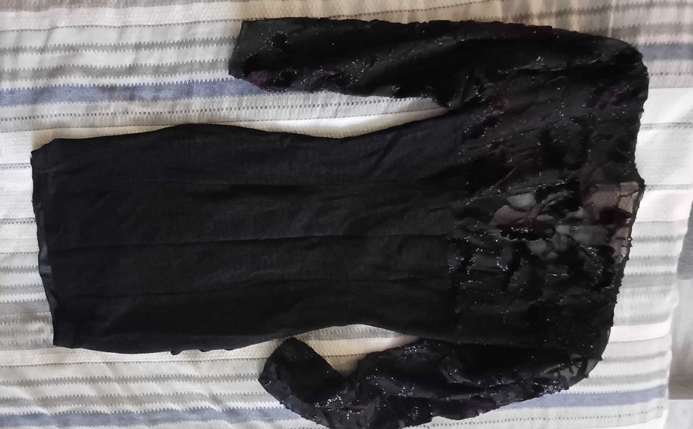 Черна къса рокля