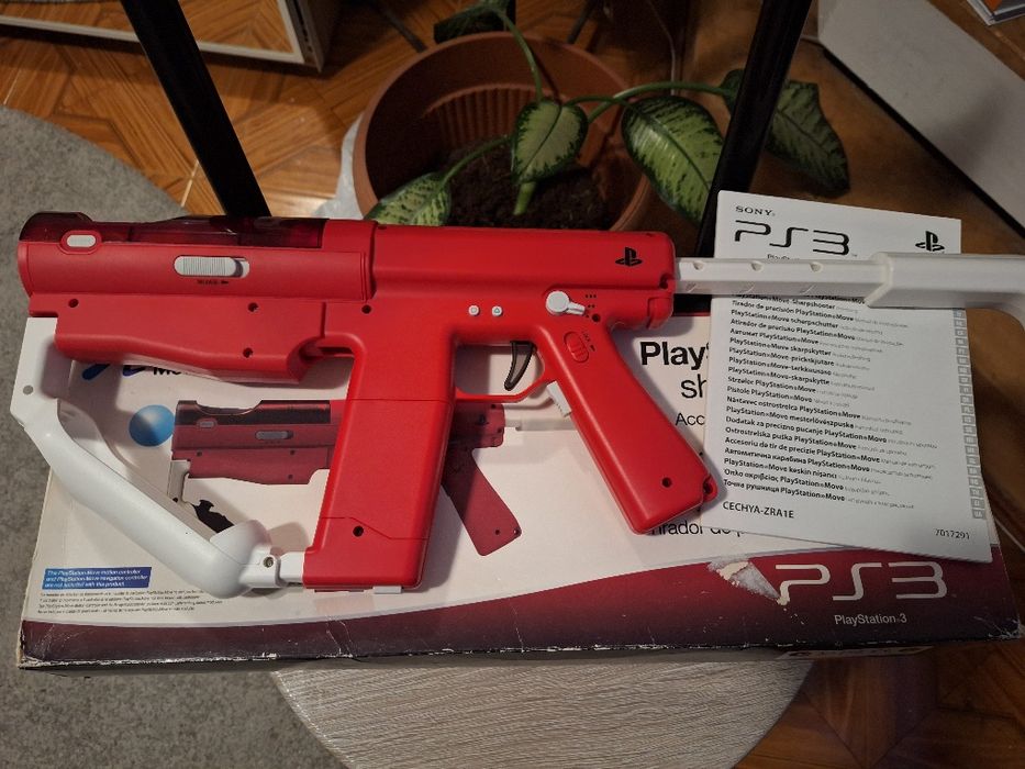 Playstation 3, 1TB, 3 manete dual shock peste 70 jocuri