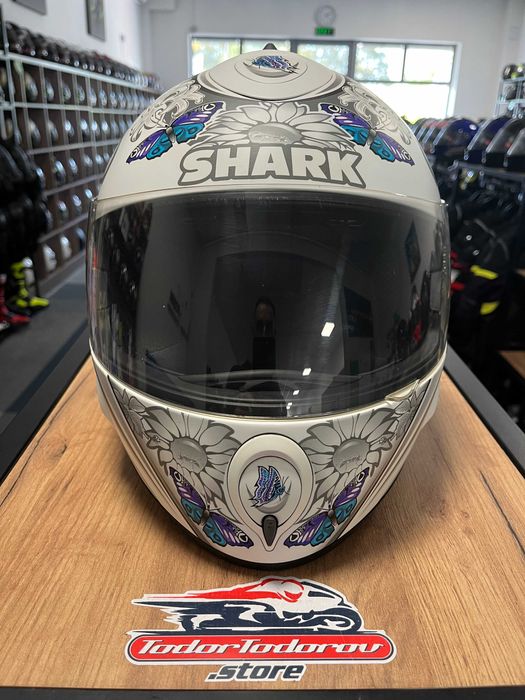 Мото каска  за мотор SHARK S800 Buterfly,M 57-58 ,перфектно състояние