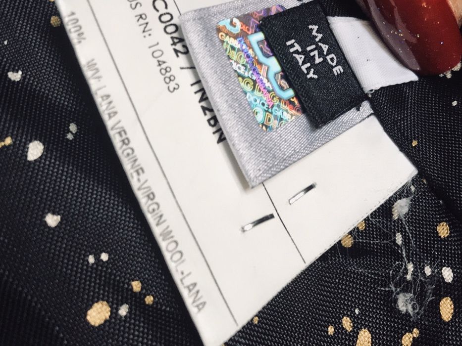 100% Autentic Dolce & Gabbana palton - original S lâna