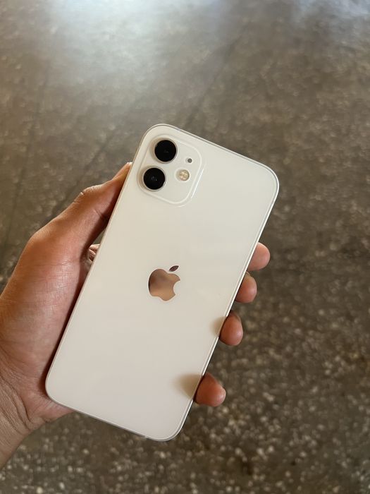 Iphone 12 sotladi abmen yoq