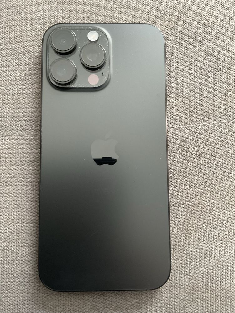 iPhone 16 pro max 1TB с гаранция