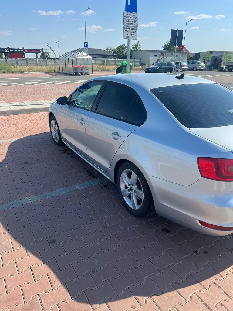 Vand VW Jetta an 2012