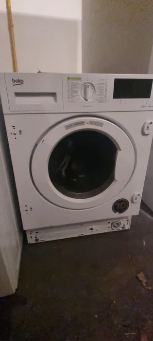 Mașina de spălat Beko incorporabilă