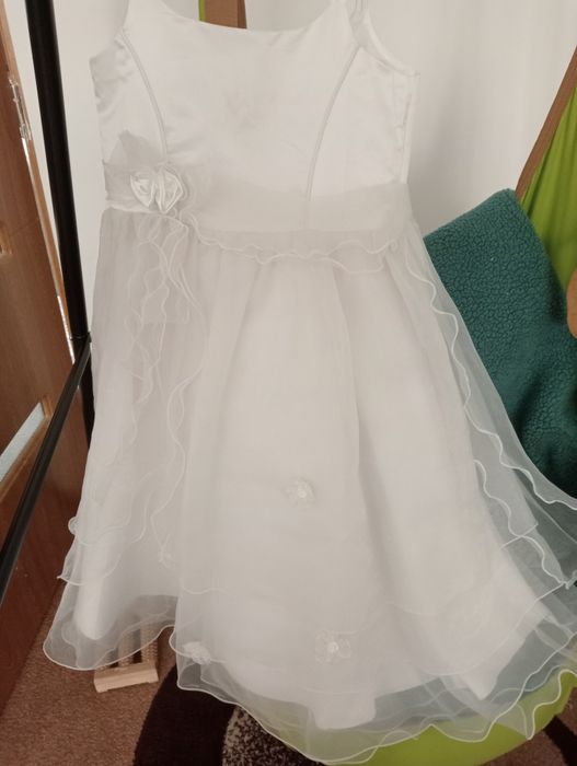 Rochii superbe fetița și mămică