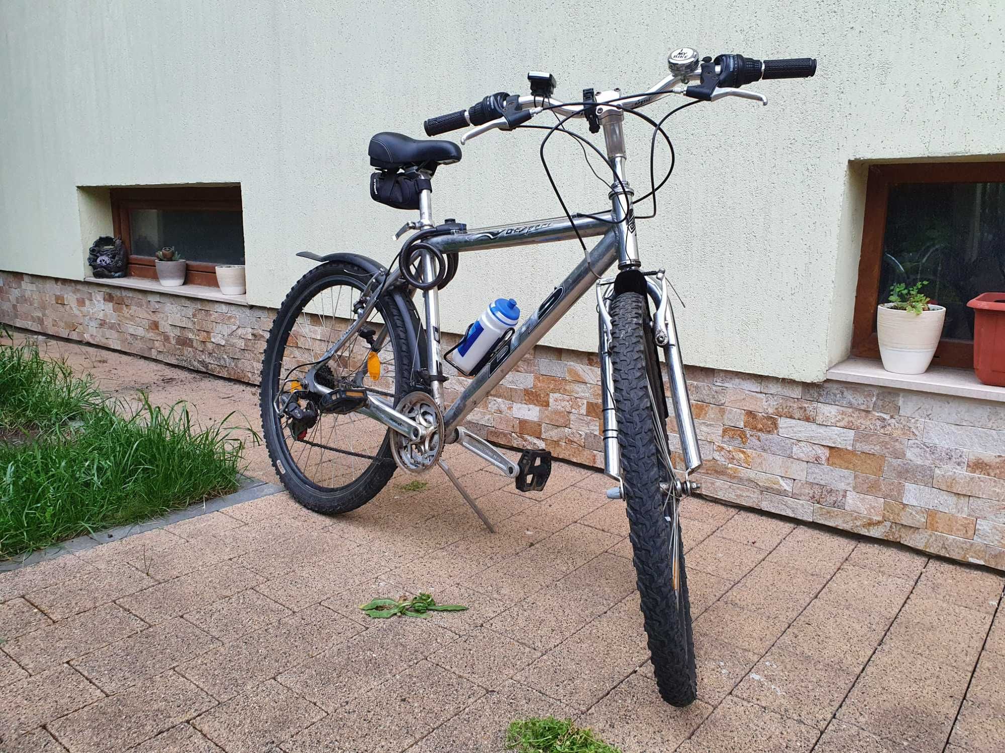 Bicicleta aluminiu, schimbatoare Shimano, putin utilizata, stare buna