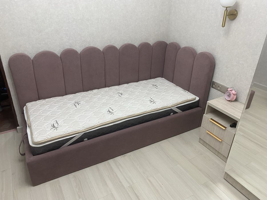 Кровать односпальная