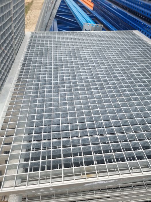 Vindem grătare zincate galvanizate la ori ce dimensiuni se debitează ș