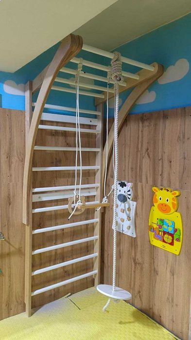 Детская шведская стенка "Радуга" деревянная, турник, рукоход, кольца