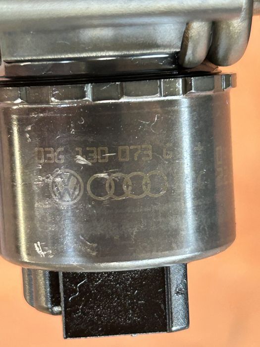 Injector Audi A4 B7 motor 2.0 tdi BLB 03G130073G