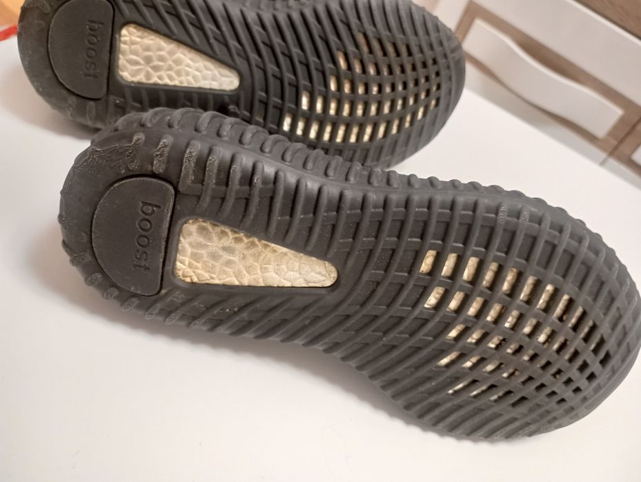 Yeezy boost NR 38