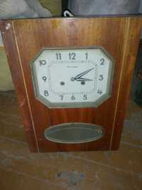 Продам настенные советские механические часы (Янтарь)