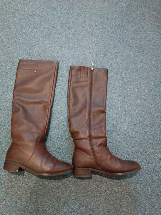 Продам зимние сапоги