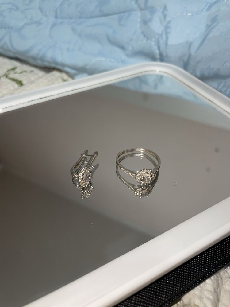 Серебряное кольцо с камнем + 1 серьга (925 проба), размер 17
