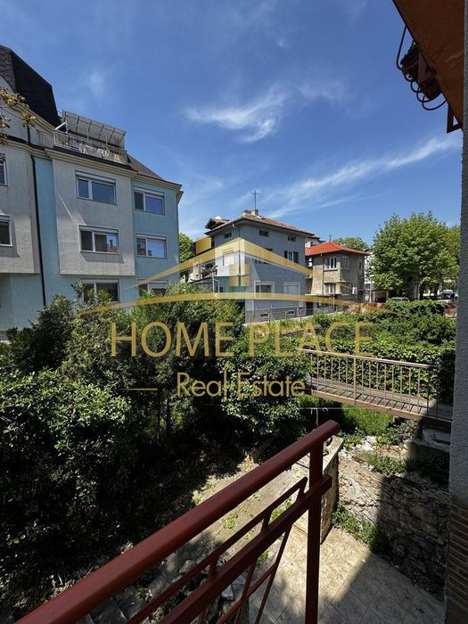 Дава се под наем Двустаен апартамент в Варна, Гръцка махала - 90 кв.м за 561 € - Снимка #4