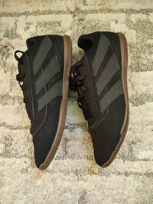 Маратонки за футбол Adidas predator