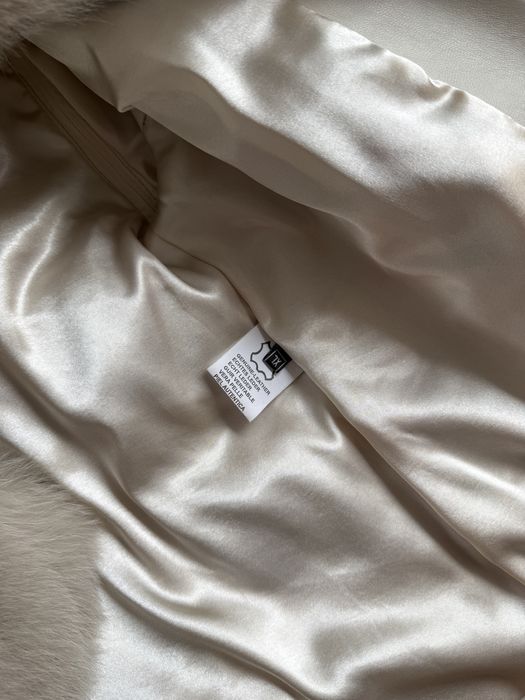 Vând blana naturală