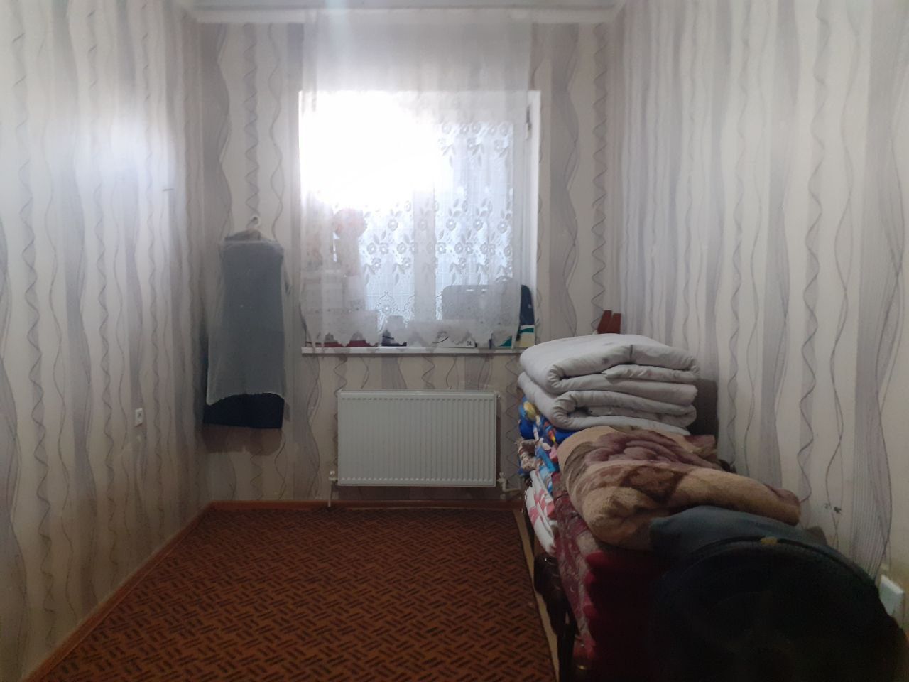 квартира Камолот уйларидан