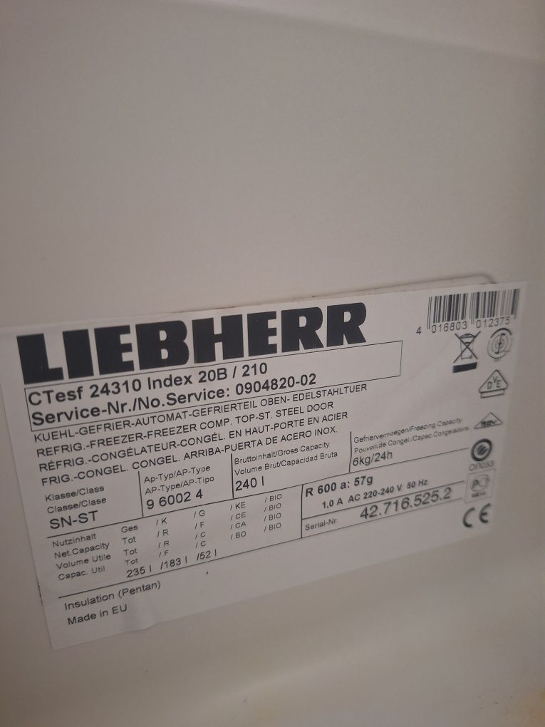 Хладилник със фризер LIEBHERR