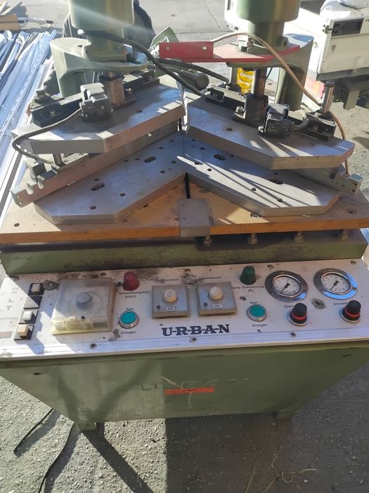 Машини за пвц дограма