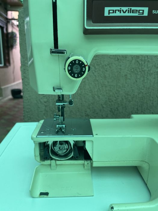 Masina de cusut privileg super automatic de luxe