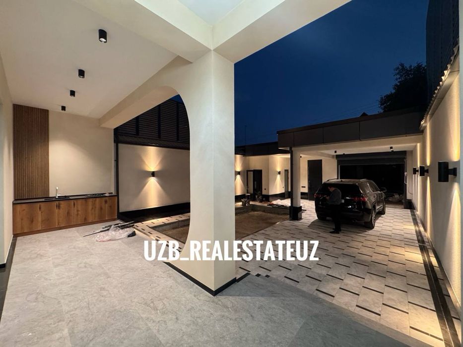 Ор-р: Улица Циолковский Продается Новый Евро дом 3.соток 400м2