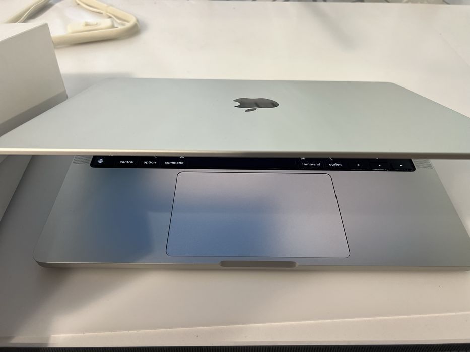 NOU Macbook PRO 14”, procesor M4 PRO 512 SSD 24 GB NOU