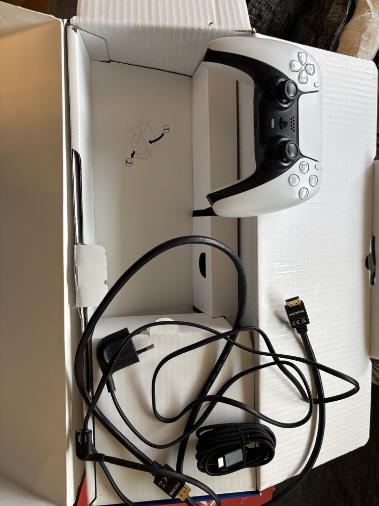 КАТО НОВ Playstation 5 Pro Техномаркет Гаранция 2027г White PS5 / PS 5