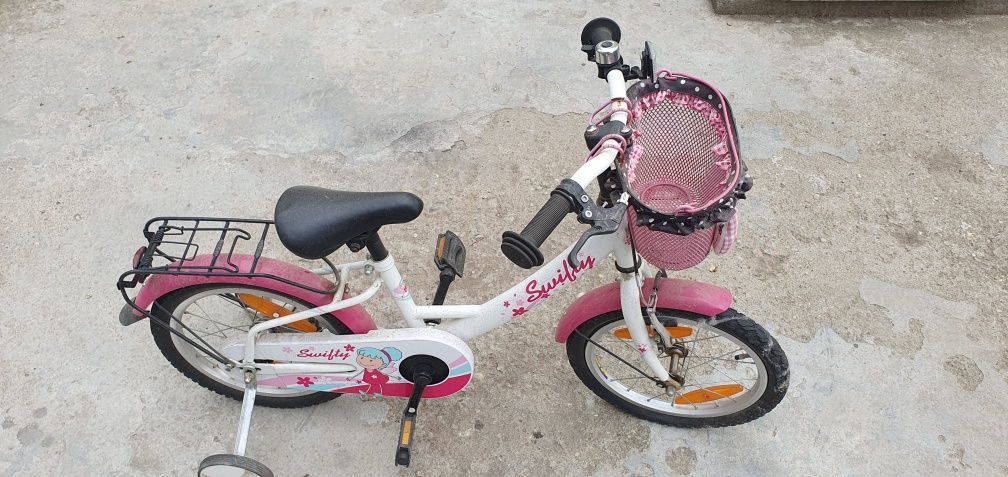De vânzare bicicleta de copii