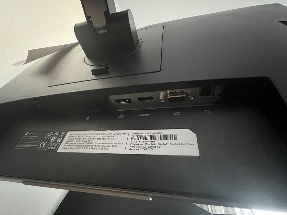 Монитор HP EliteDisplay 23", IPS, Full HD, 5ms, Display Port,HDMI, VGA